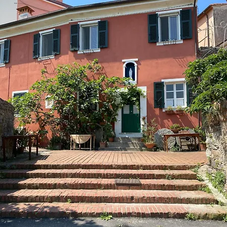 Feriehus Casa La Conchiglia *